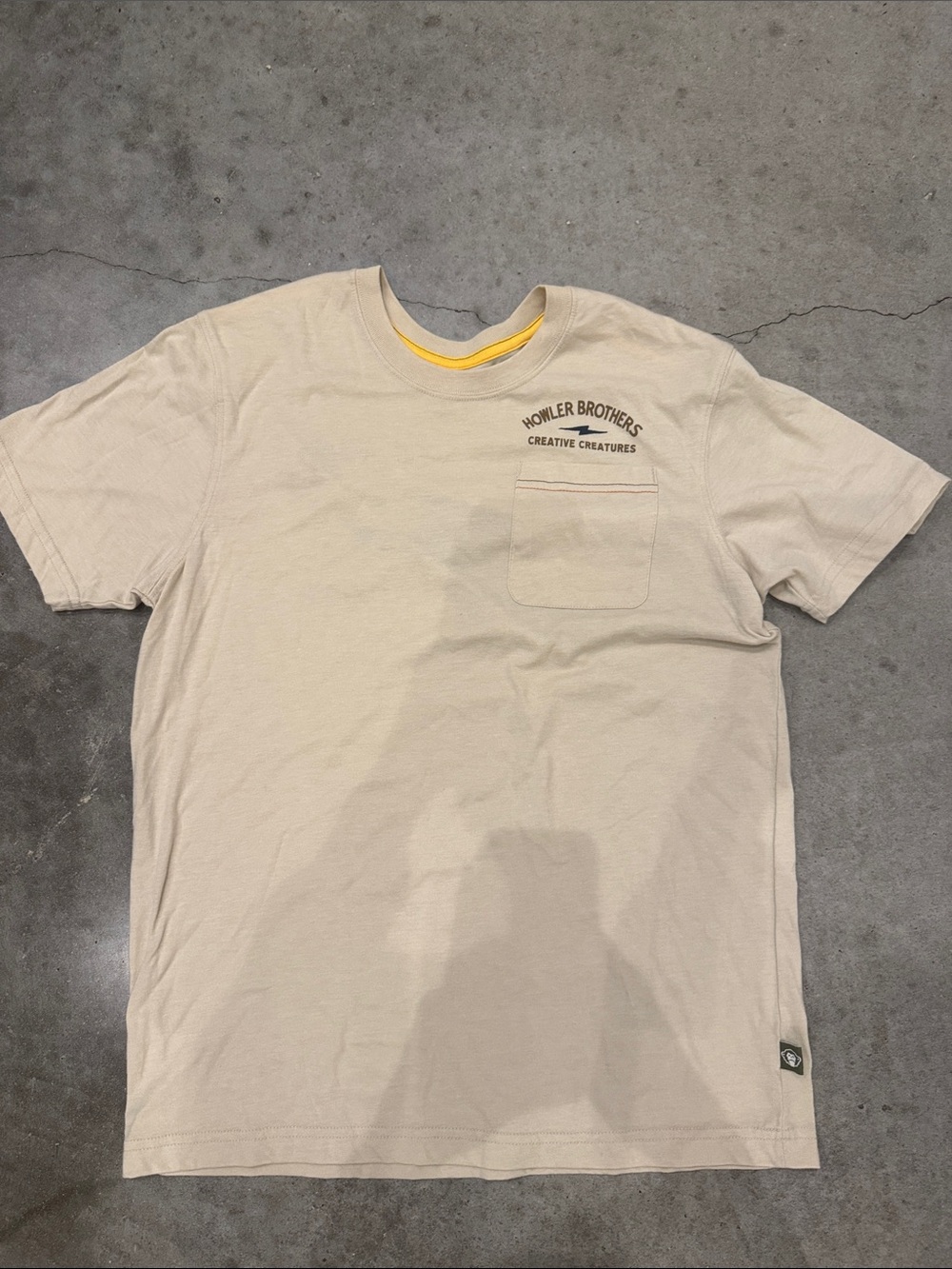Howler Brothers Creative Creatures Permit Pocket Tee Men’s Medium Natural Cream